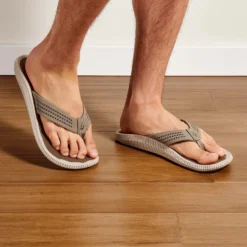 Slipper OluKai Men Ulele Clay Mustang -Hanwag Winkel 10435 1013 102 M Ulele ClyMus Web Opt 1024x1024