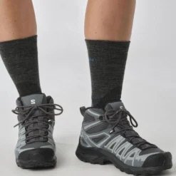 Wandelschoen Salomon Women X Ultra Pioneer Mid GTX Ebony Stormy Weather Wine Tasting -Hanwag Winkel 3 salomon x ultra pioneer mid gtx ebony stormy 2