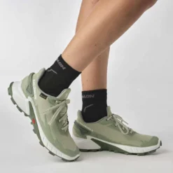 Trailrunning Schoen Salomon Women Alphacross 4 GTX Desert Sage White Laurel Wreath 17 Trailrunning Schoen Salomon Women Alphacross 4 GTX Desert Sage White Laurel Wreath -Hanwag Winkel 8 salomon alphacross 4 gtx w desert sage white laurel wreath