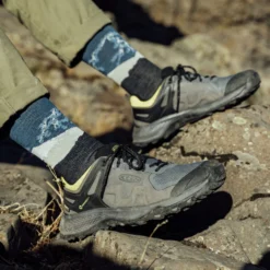 Wandelschoen Keen Men Explore Waterproof Magnet Bright Yellow 11 Wandelschoen Keen Men Explore Waterproof Magnet Bright Yellow -Hanwag Winkel Men20Explore20Magnet20Bright20Yellow205